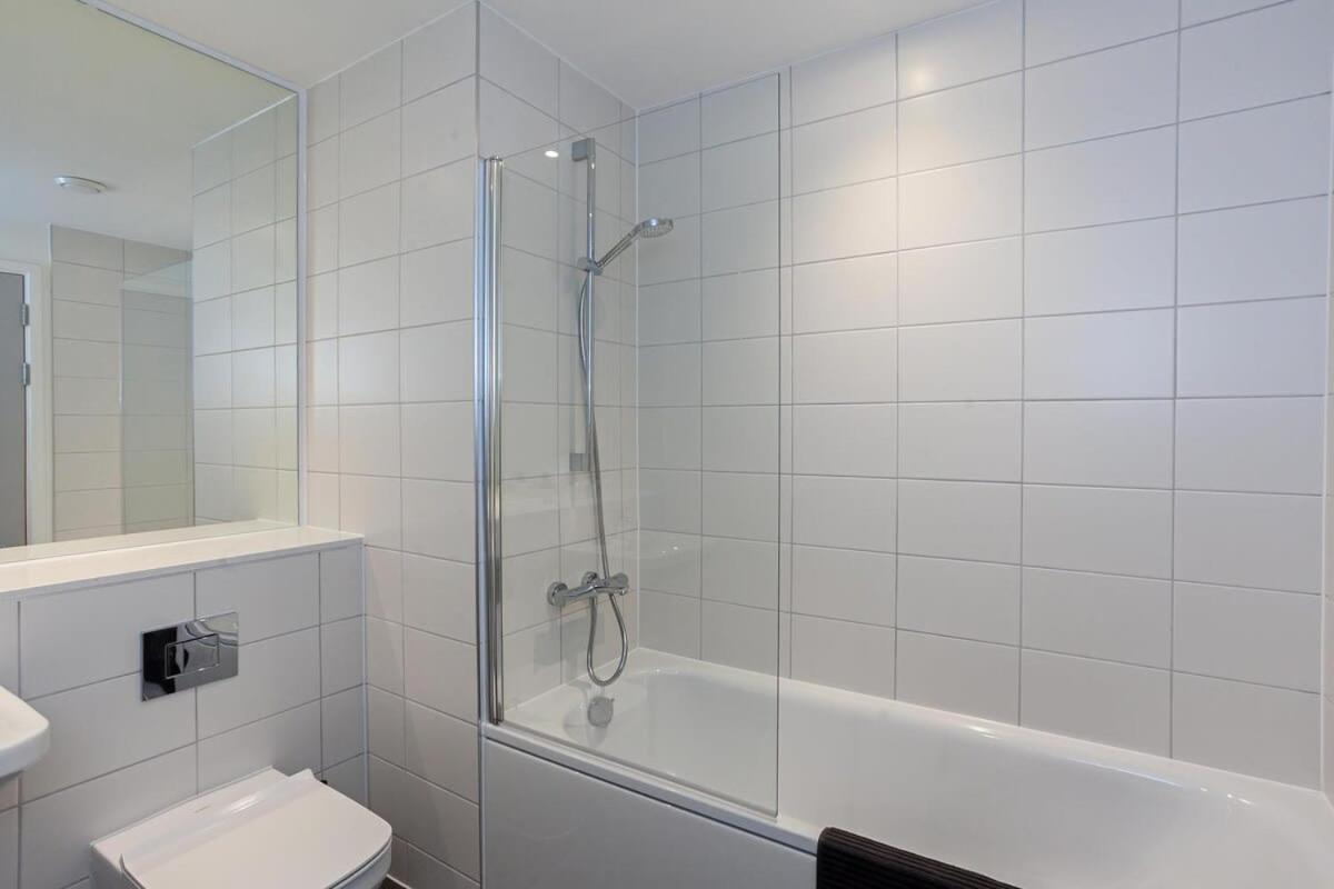 Spacious 2 Bed Apartment In Central Manchester Exterior foto