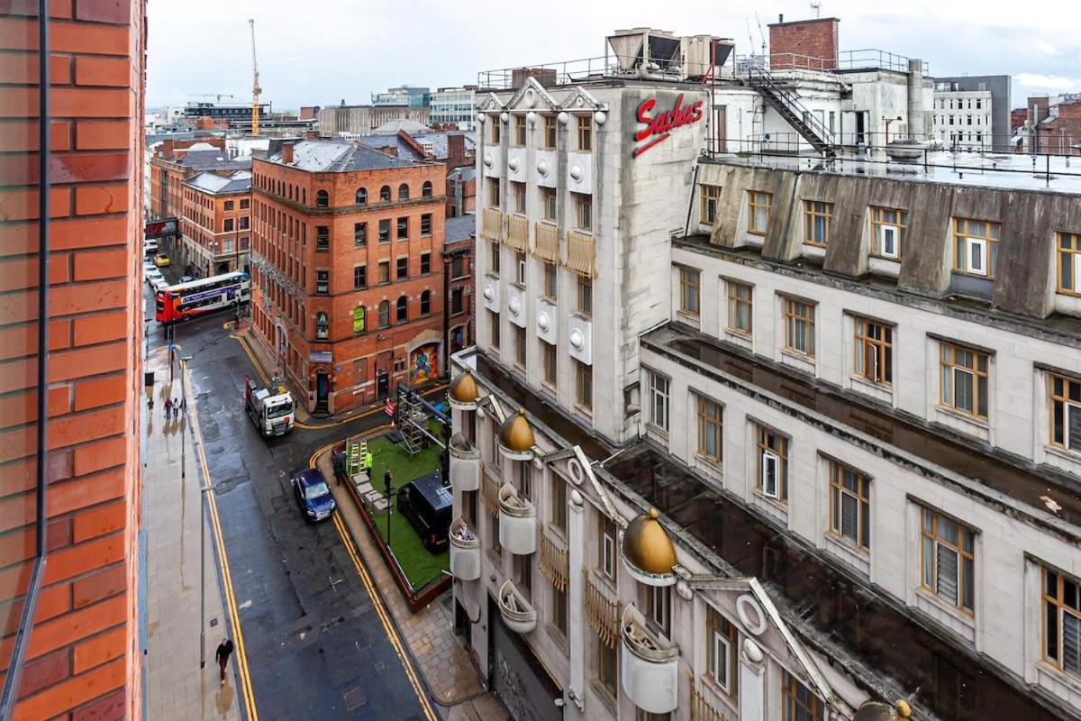 Spacious 2 Bed Apartment In Central Manchester Exterior foto