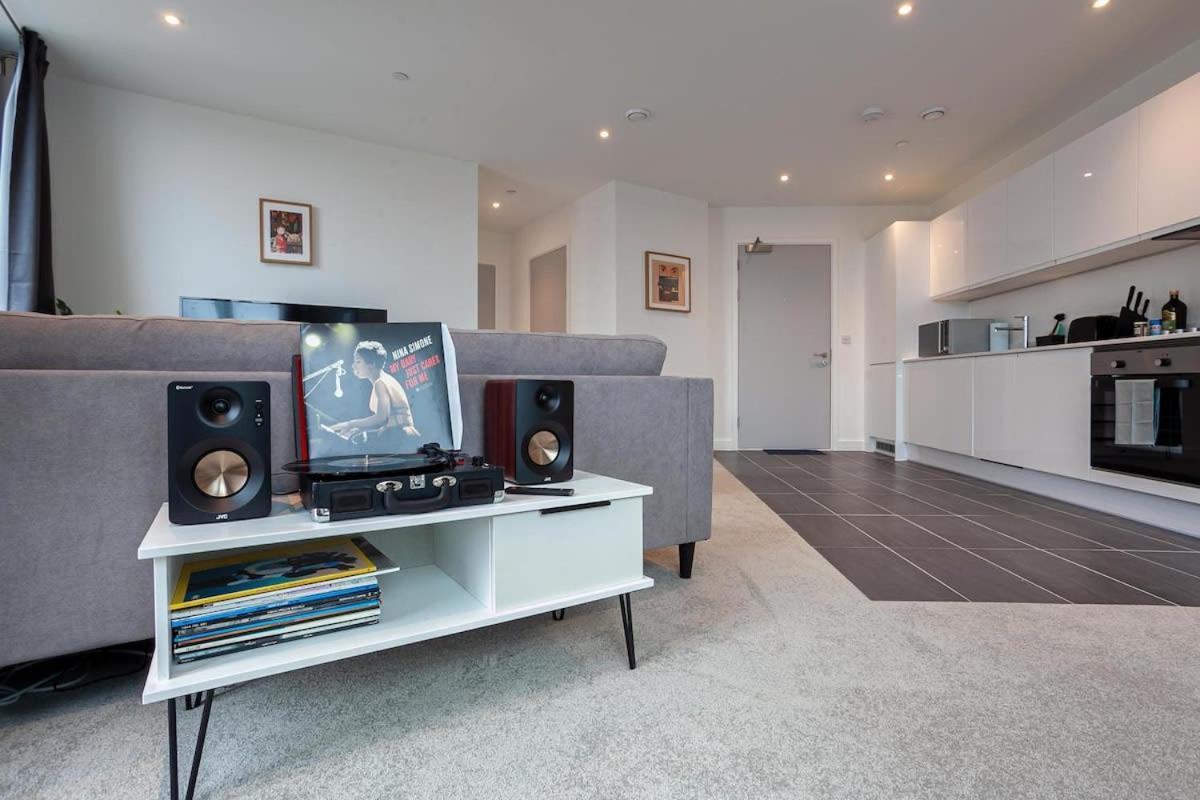 Spacious 2 Bed Apartment In Central Manchester Exterior foto